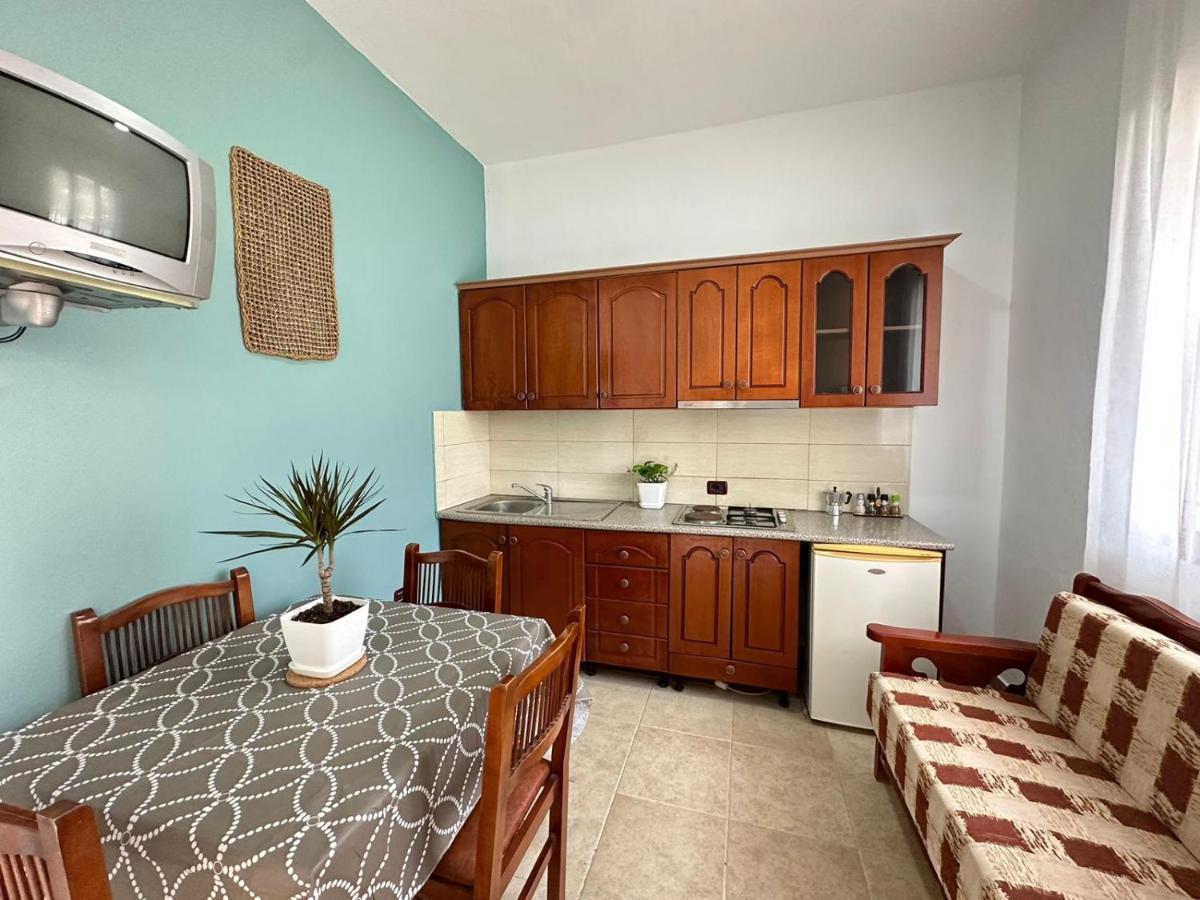 Vlora Villa With Private Parking Vlore Exterior photo