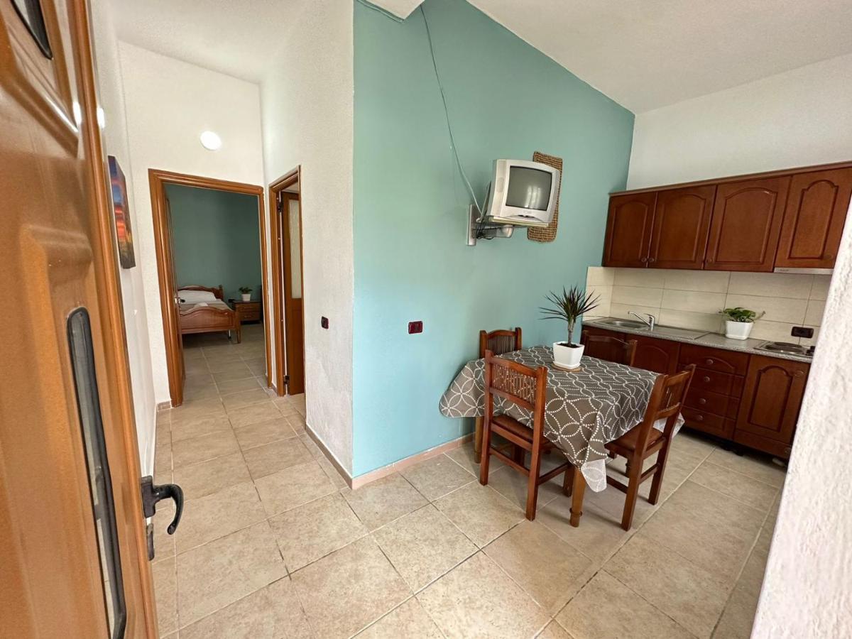 Vlora Villa With Private Parking Vlore Exterior photo