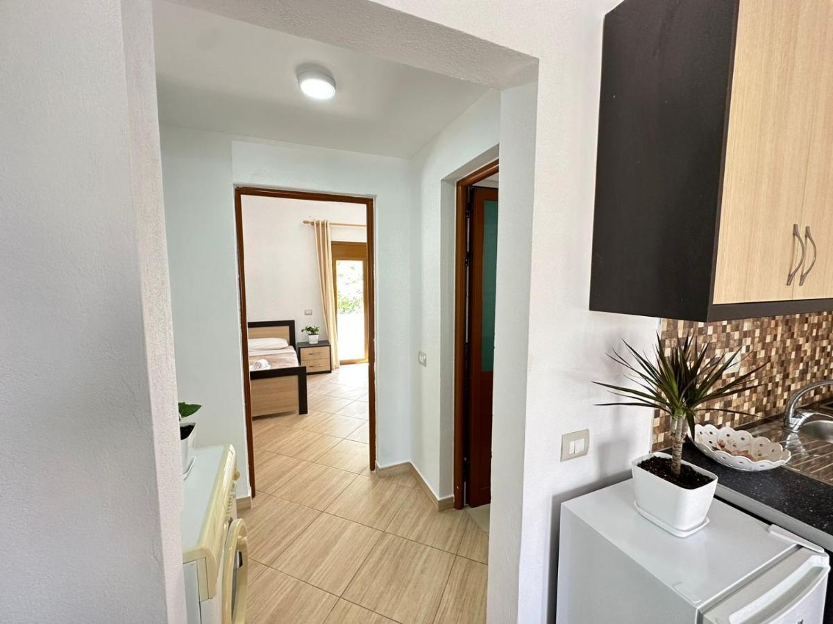 Vlora Villa With Private Parking Vlore Exterior photo