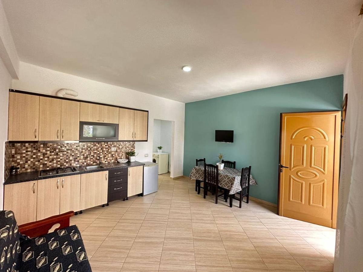 Vlora Villa With Private Parking Vlore Exterior photo