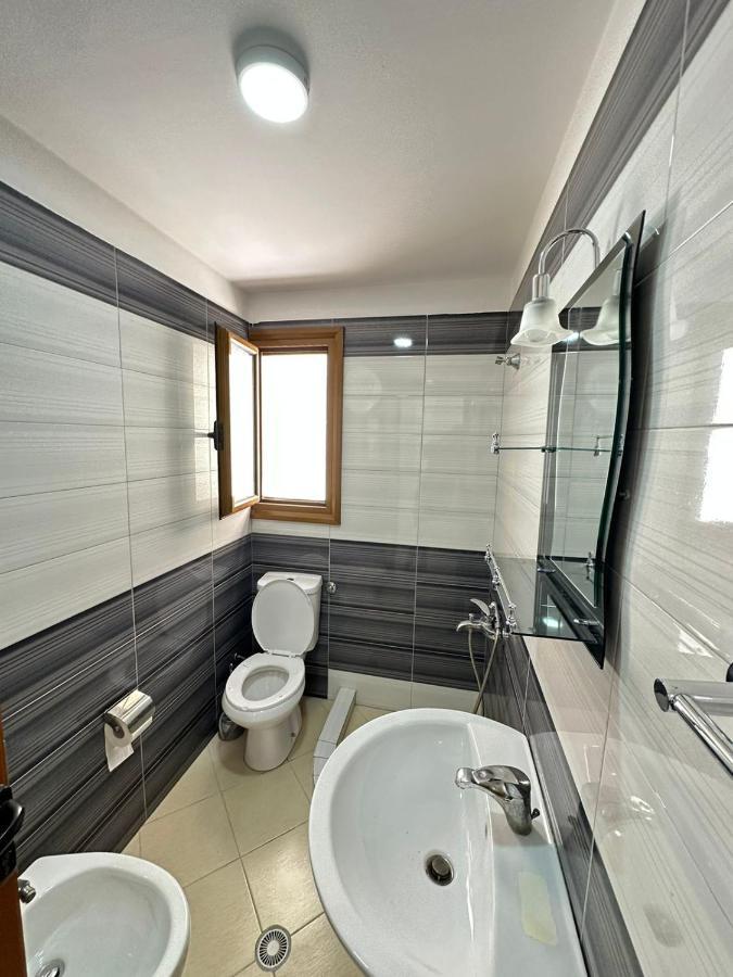 Vlora Villa With Private Parking Vlore Exterior photo