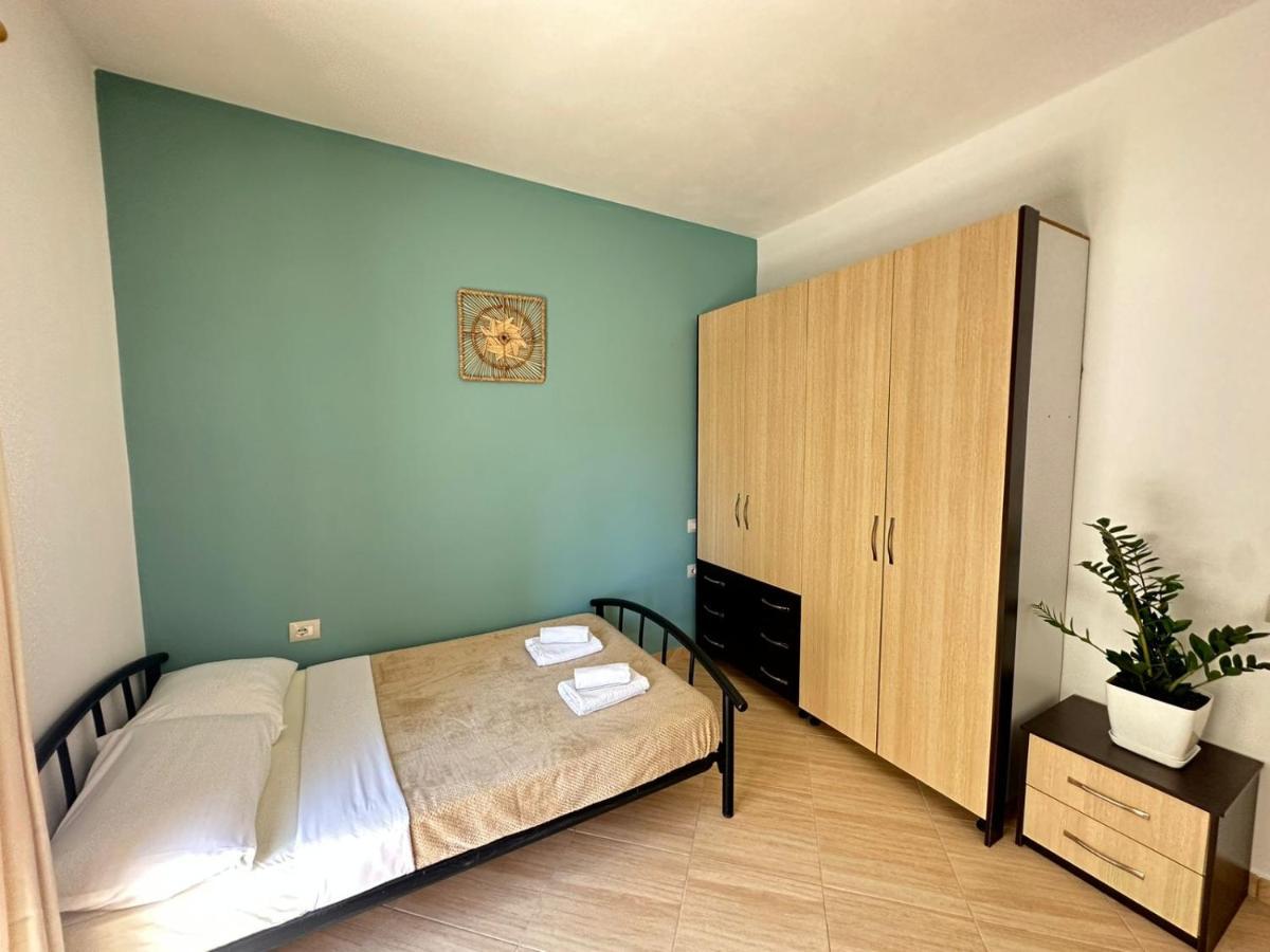 Vlora Villa With Private Parking Vlore Exterior photo